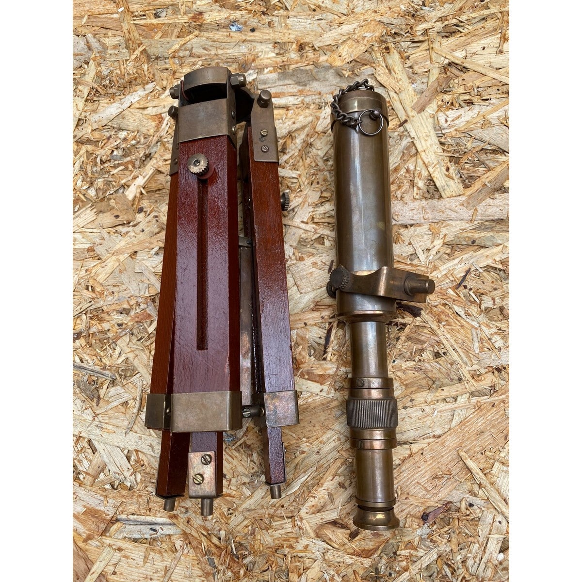 Antique Style Brass Made Marine Telescope With Wooden Made Tripod