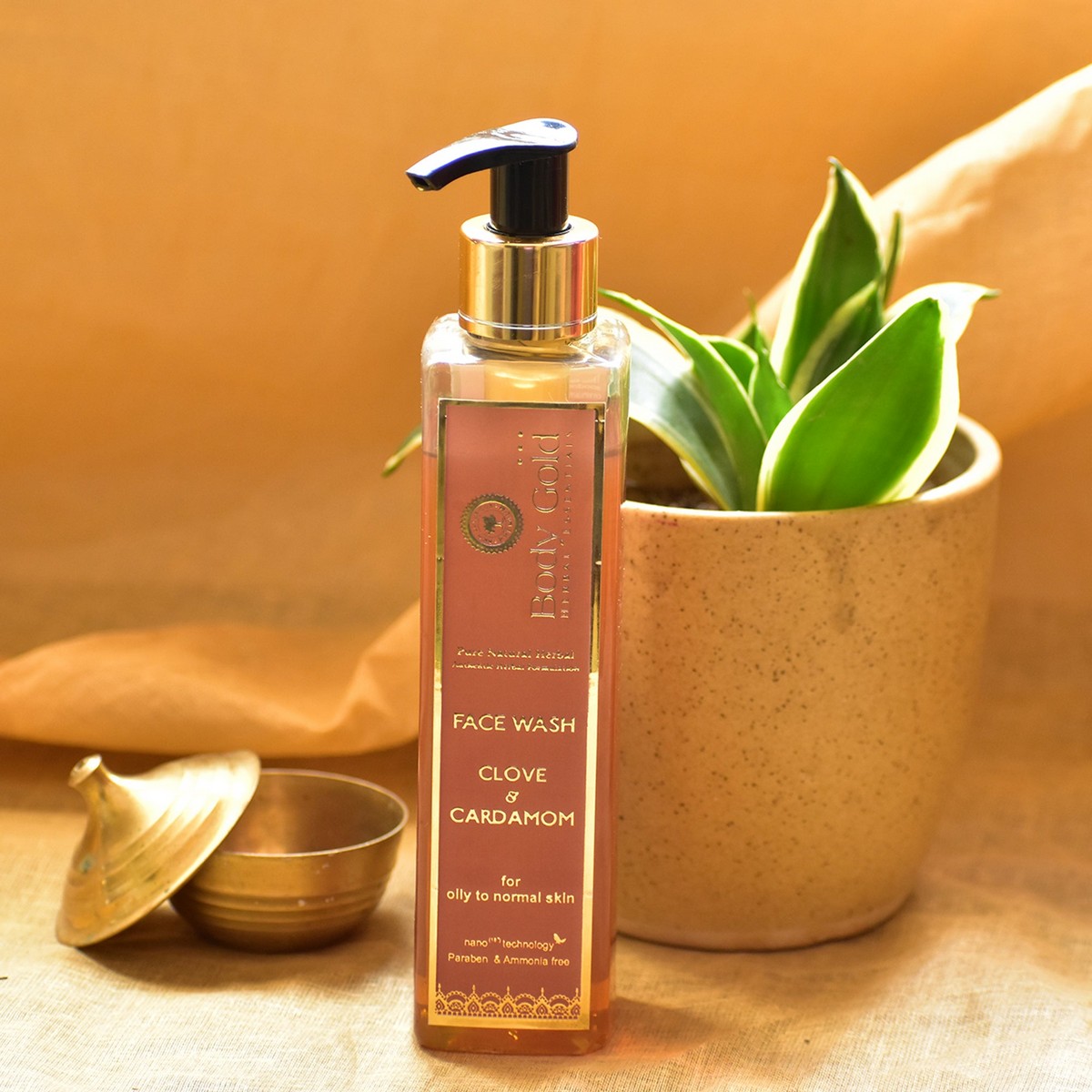 Body Gold Face Wash - Clove & Cardamom For Oily To Normal Skin (100 ml)